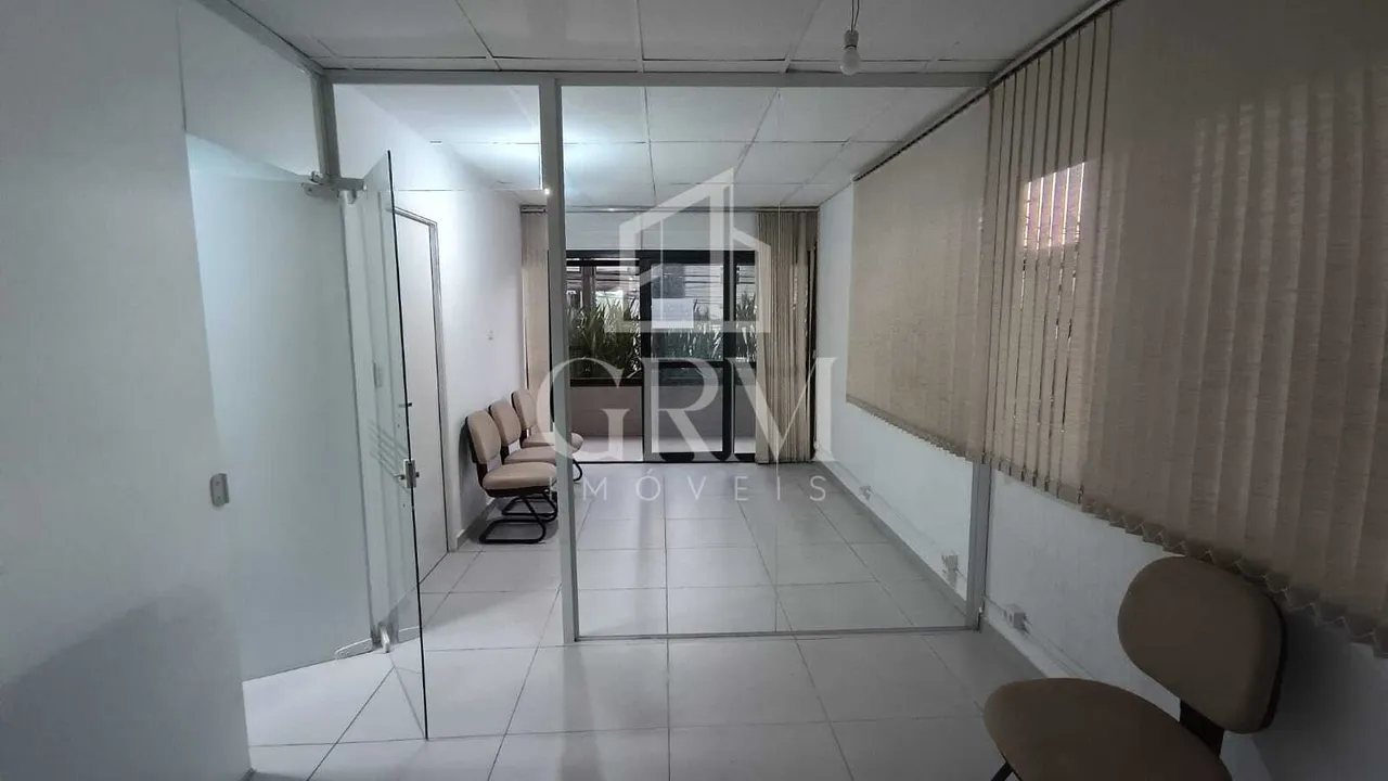 Excelente sala comercial para locação, no térreo de um prédio comercial, no bairro de Pinh