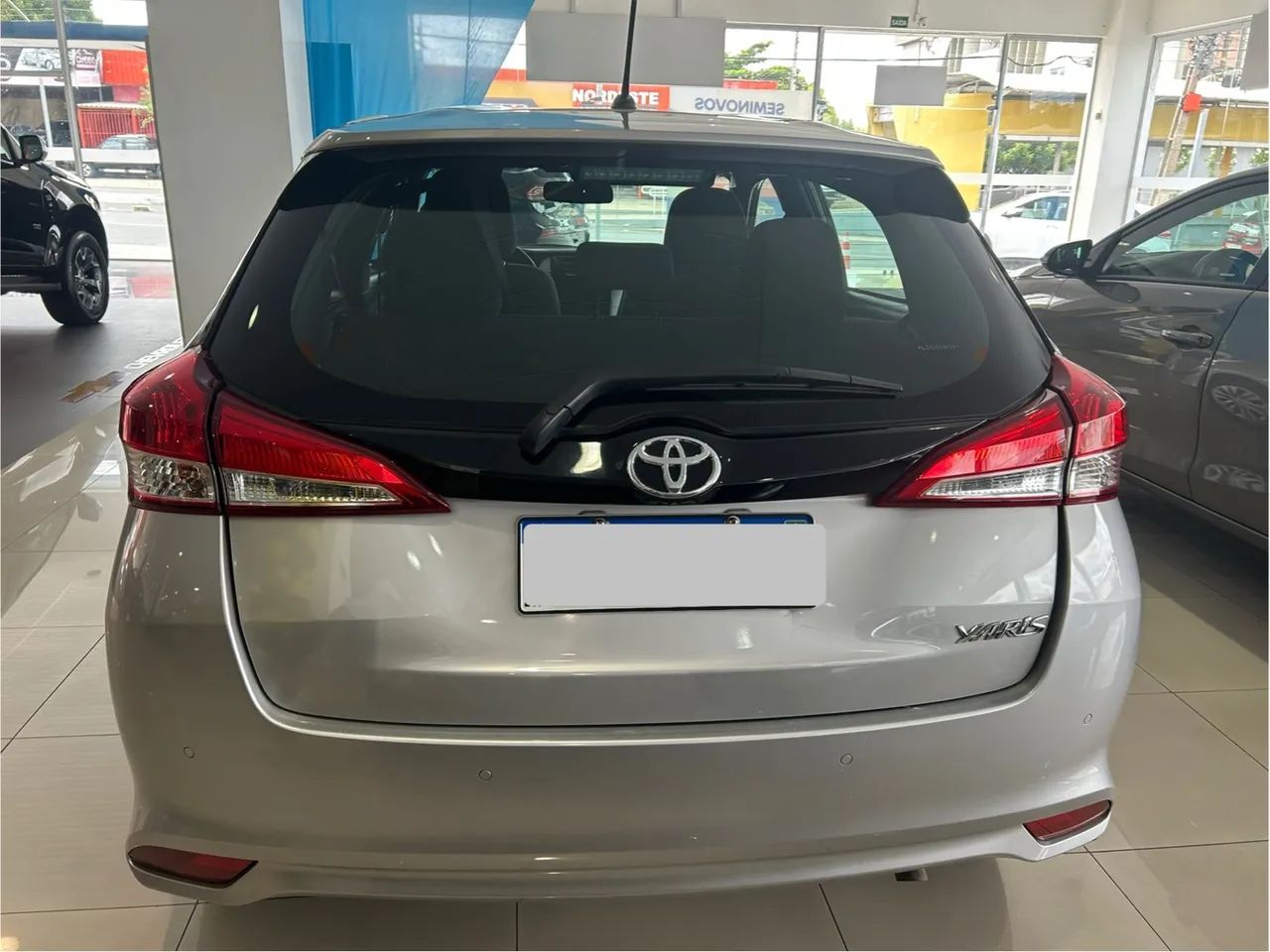 YARIS XL LIVE 1.3 FLEX 16v 5P MEC. 19/20. POUCO RODADO - Foto 2