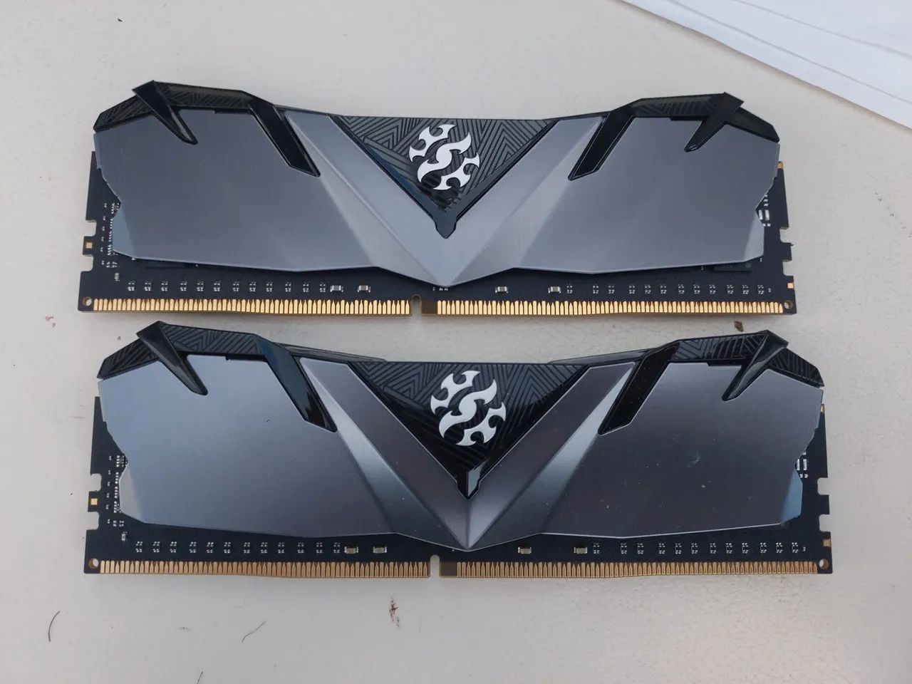 Kit Memória RAM XPG 2x16GB DDR4 3200MHz