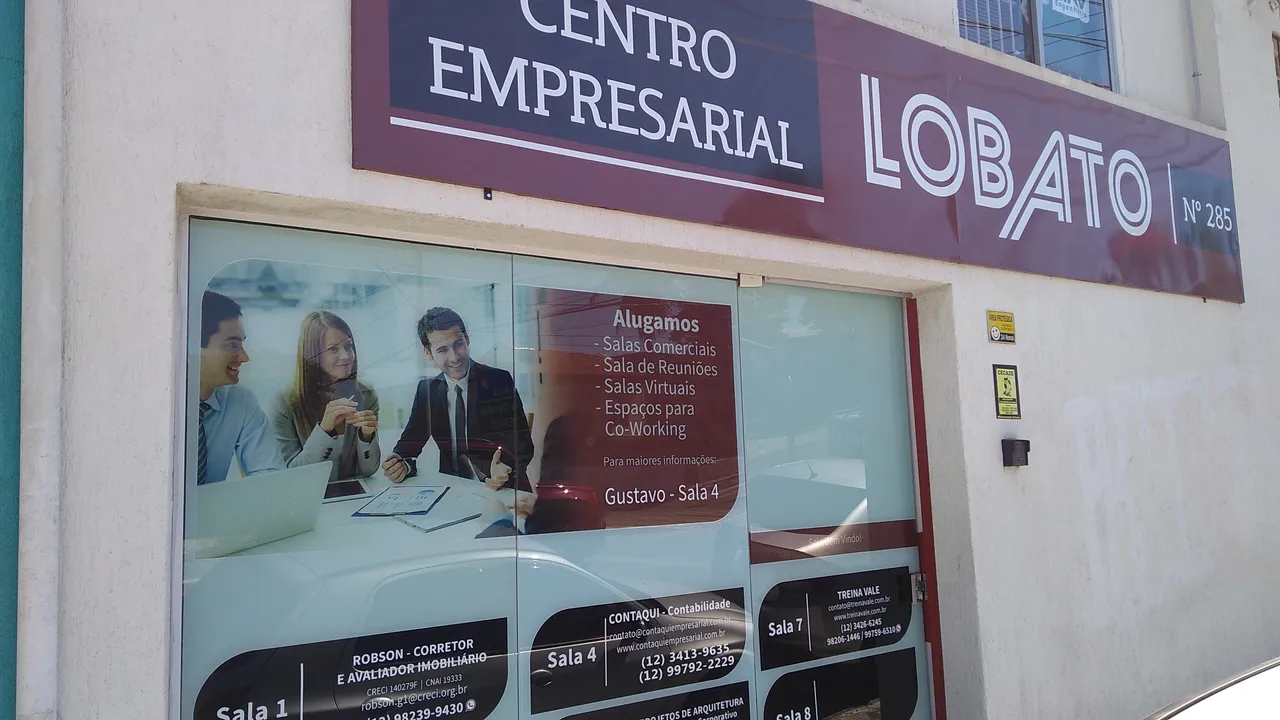 Salas comerciais para locação no centro de Taubaté-SP.