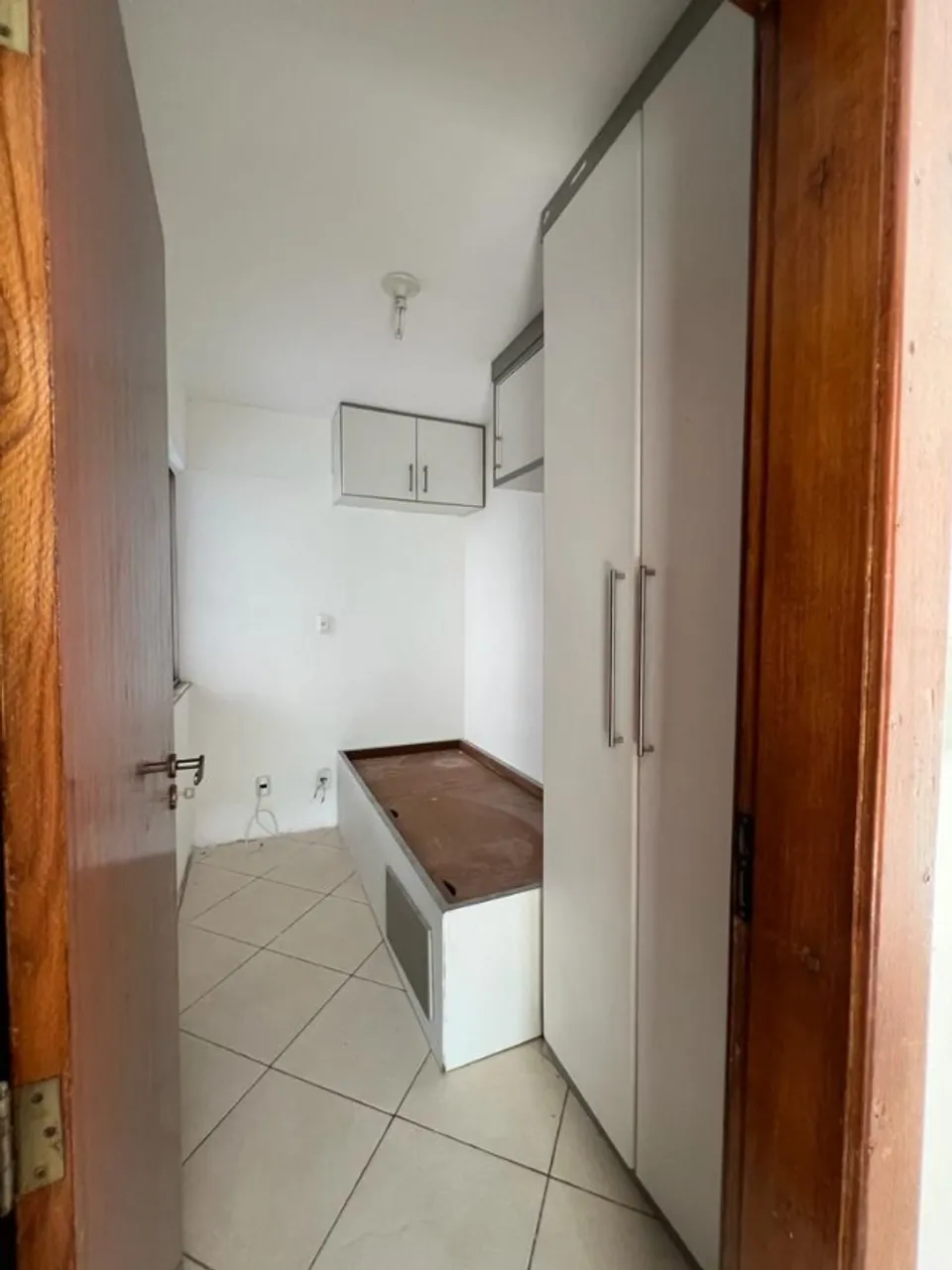 Apartamento 3/4 na av. paralela , Condomínio Parque lagoa Verde