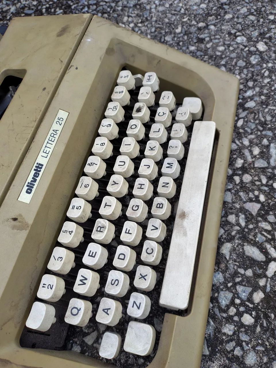 Máquina de escrever para colecionador  - Foto 2