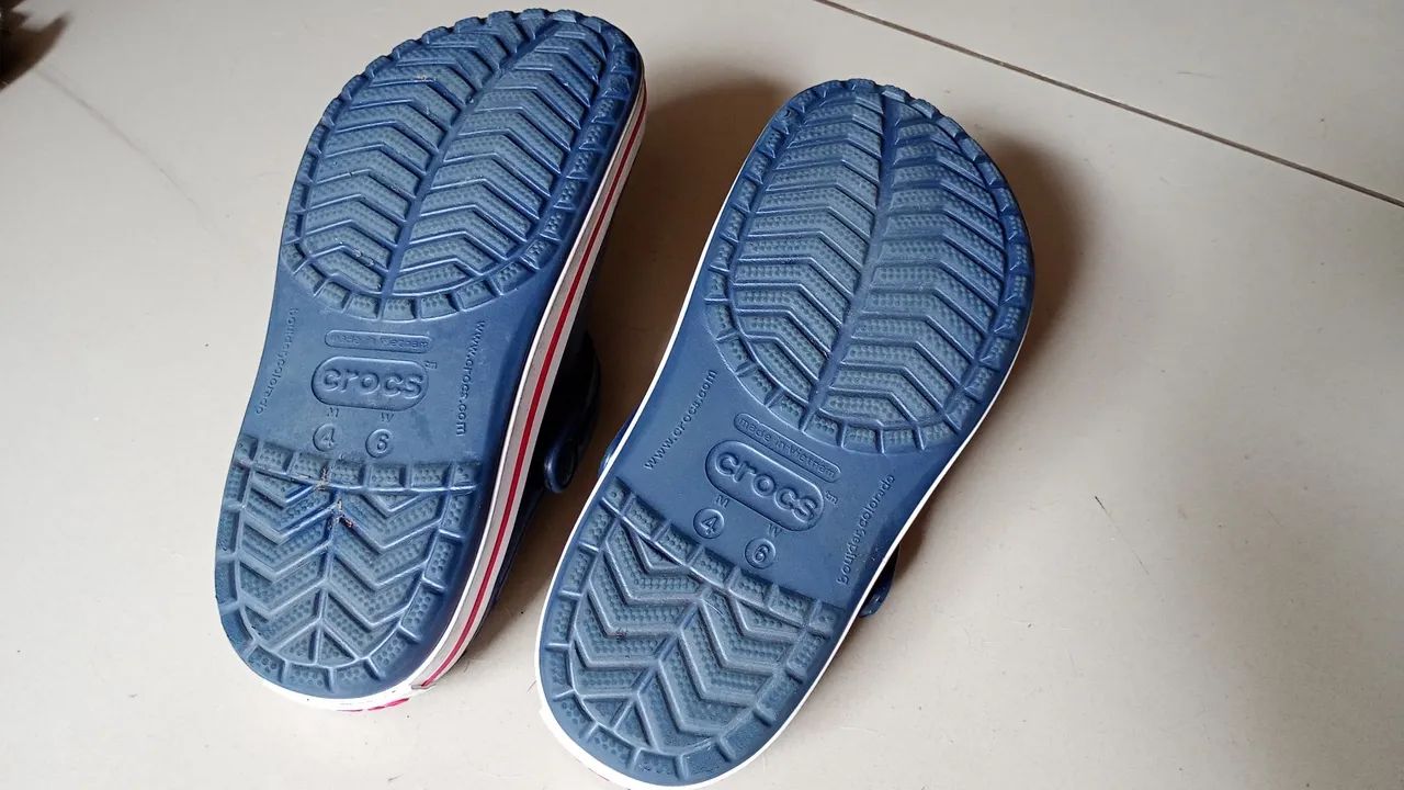 Sandália Crocs Azul 35 - Foto 3