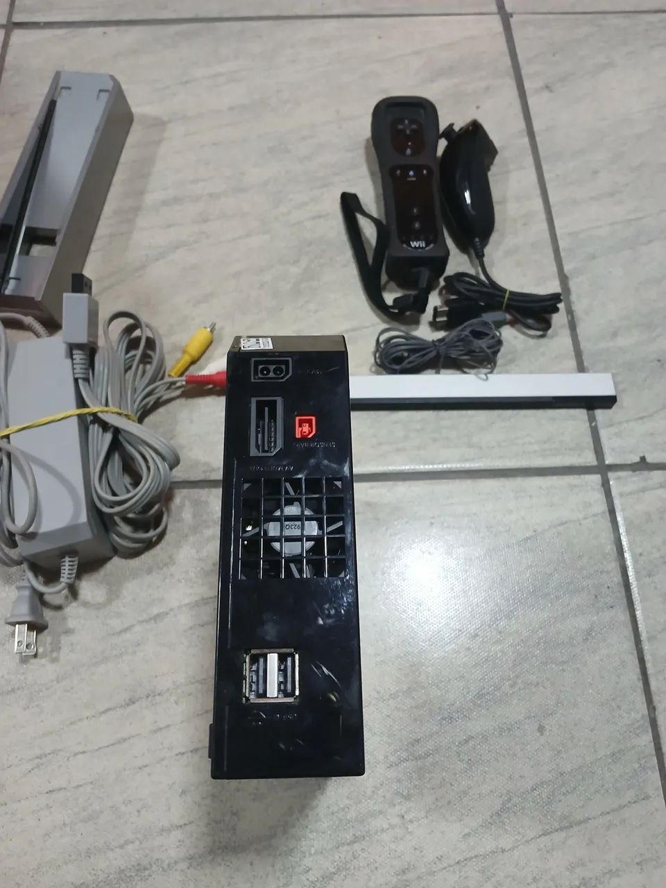 Nintendo Wii preto completo com jogos - Foto 4