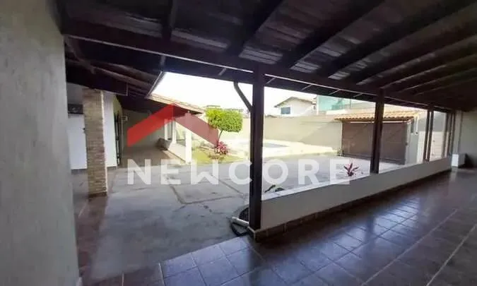 Casa em Avenida Rio de Janeiro - Indaiá - Caraguatatuba/SP