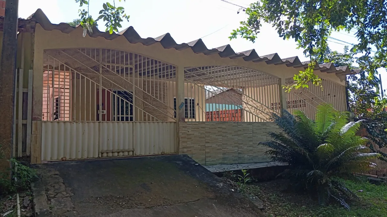 Vende-se casa 