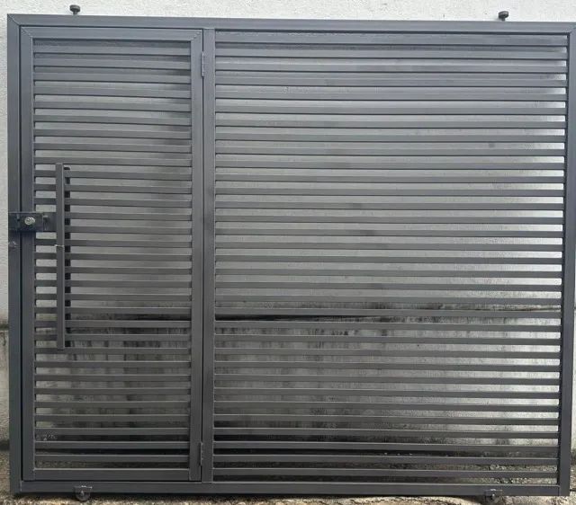 PORTÃO DE CORRER P GARAGEM 250X210 RIPADO