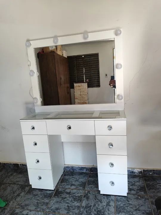 Penteadeira branca com espelho e gavetas - Foto 2