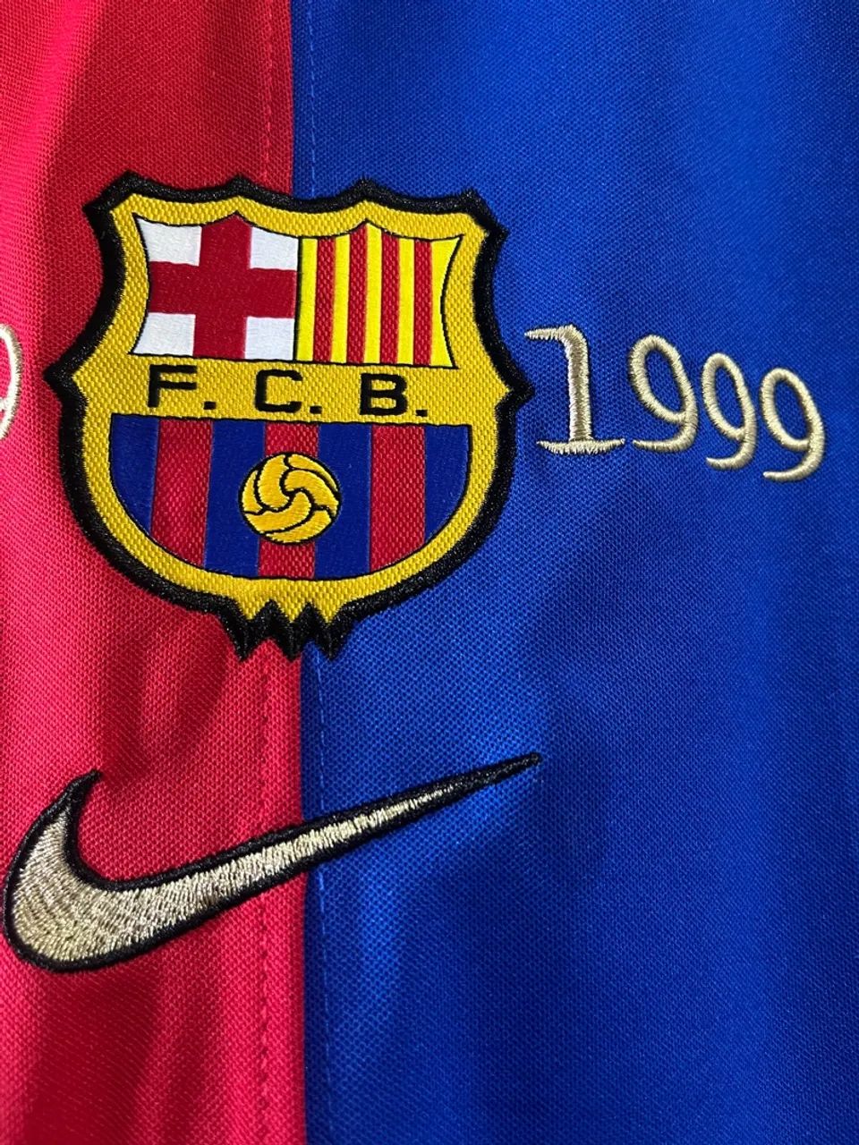 Camisa do Barcelona retrô 1999 100 anos - Pronta entrega  - Foto 4