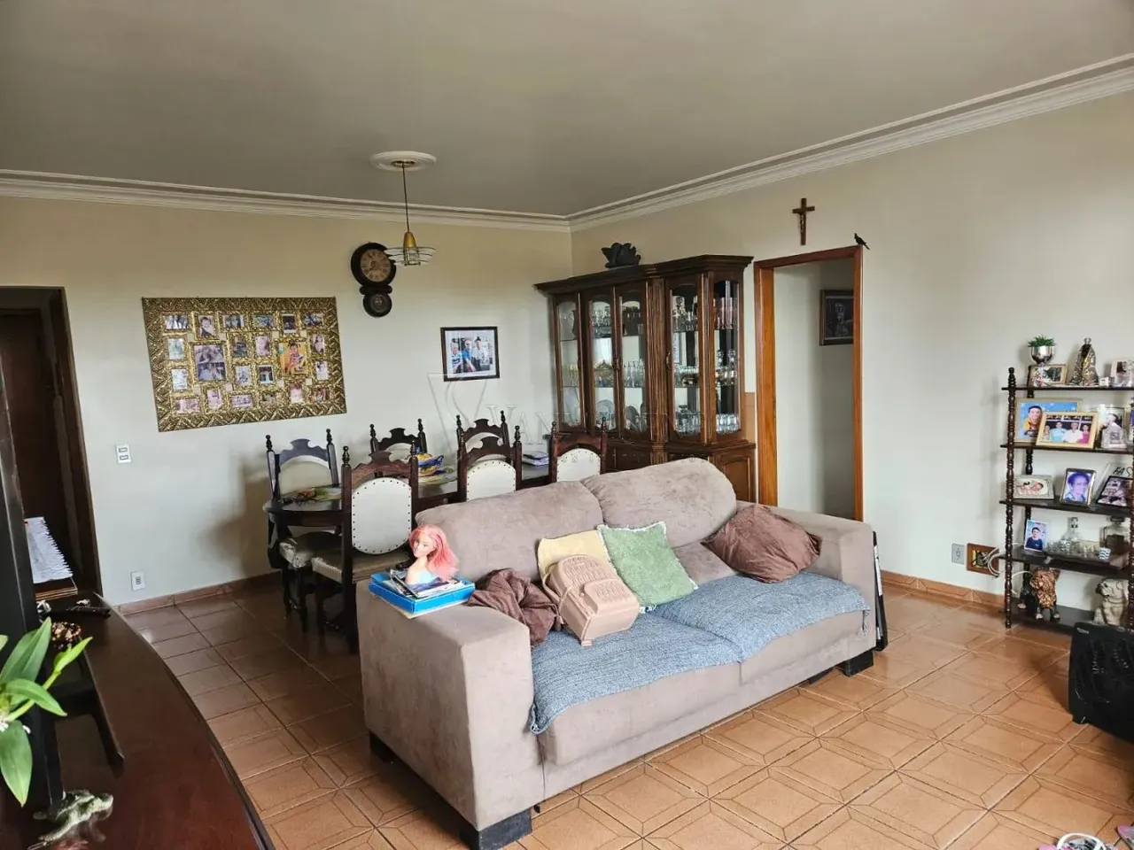 Oportunidade Imperdível: Apartamento À Venda no Camargo Neves!