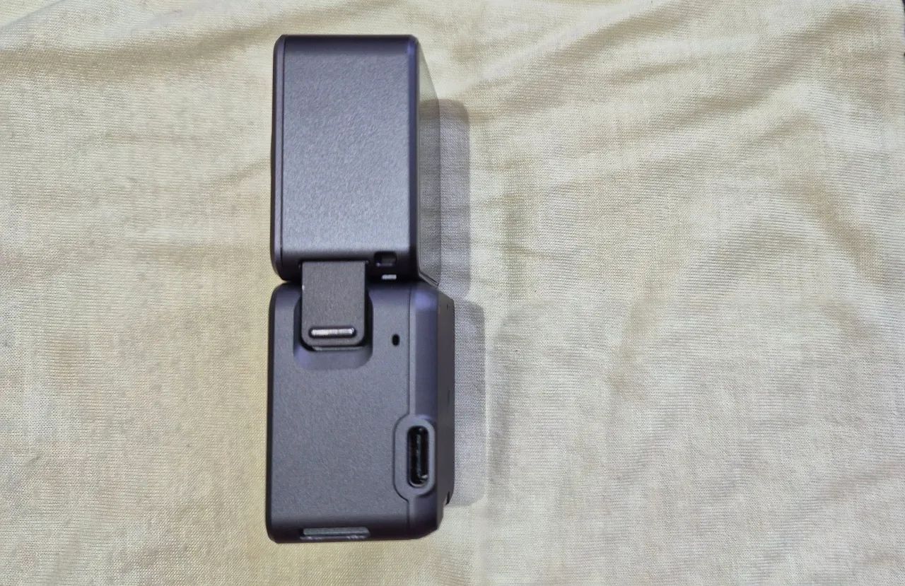 Câmera de Ação DJI Action 2 - Dual screen - Foto 4