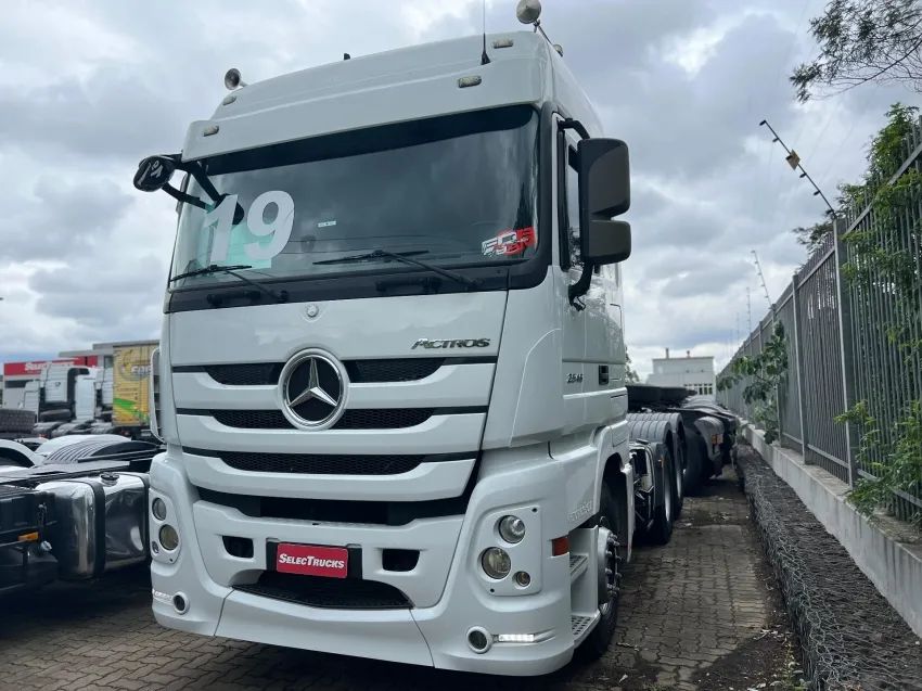 Mercedes-Benz Actros 2546 LS 6x2 | Selectrucks.