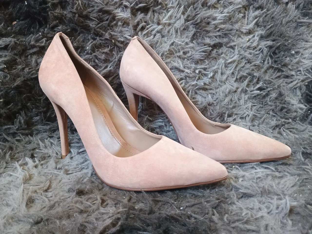 Sapatos de Salto Nude em Camurça - Arezzo
