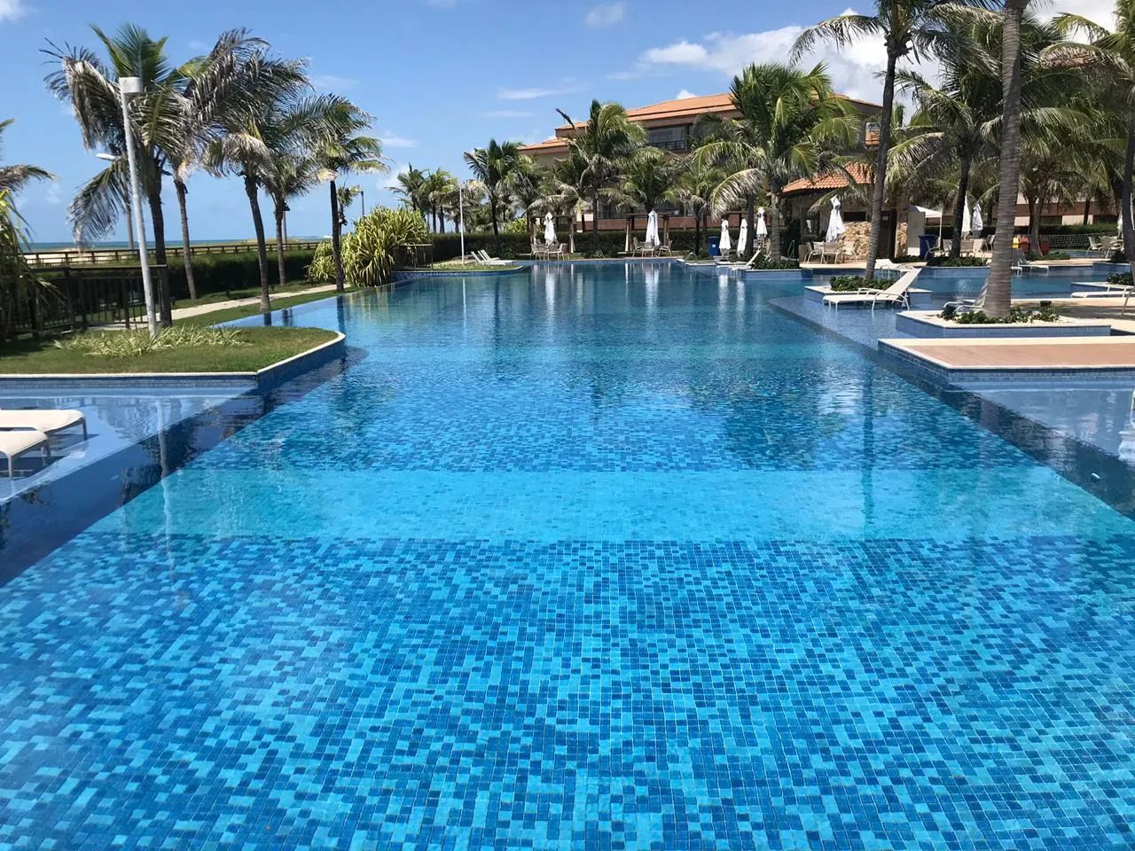 ALUGO POR TEMPORADA - Apto Alto Luxo Beach Park - MANDARA LANAI - 4 Quartos AR/TV-"Pé na A - Foto 3