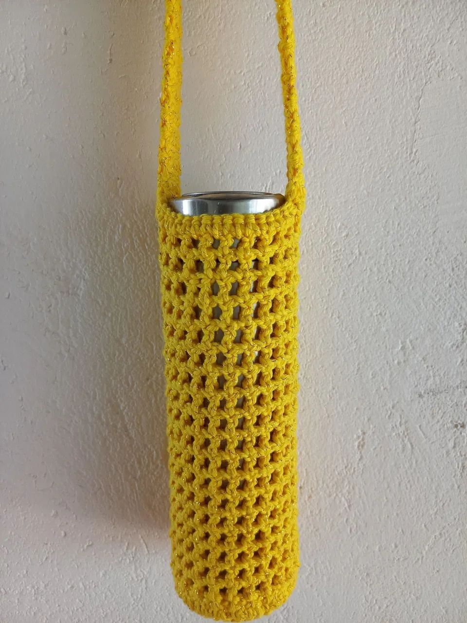 Porta Garrafa - Crochê Amarelo Canário  - Foto 3