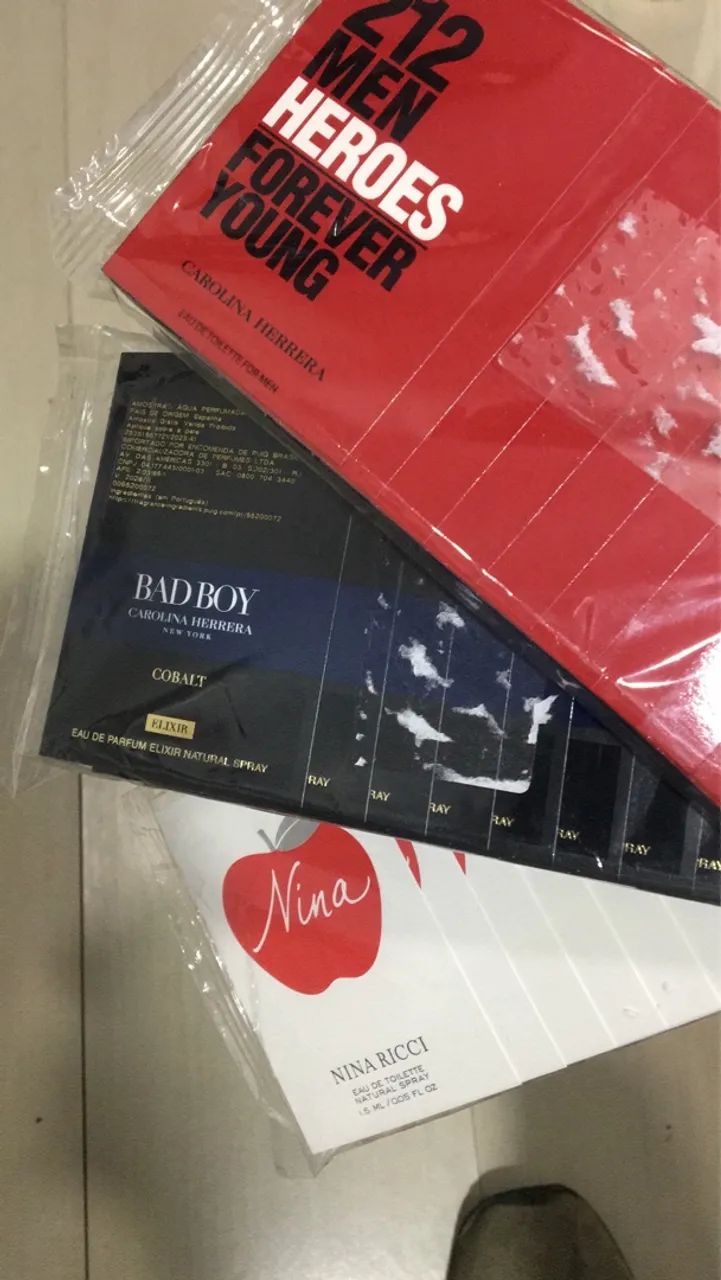 Amostras de Perfumes Carolina Herrera e Nina Ricci