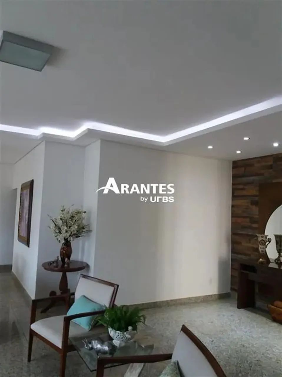 Casa com 210m² 3 quartos à venda no Jardim Karaíba - Foto 2