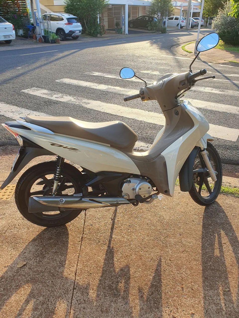 Biz 125 EX - Foto 4