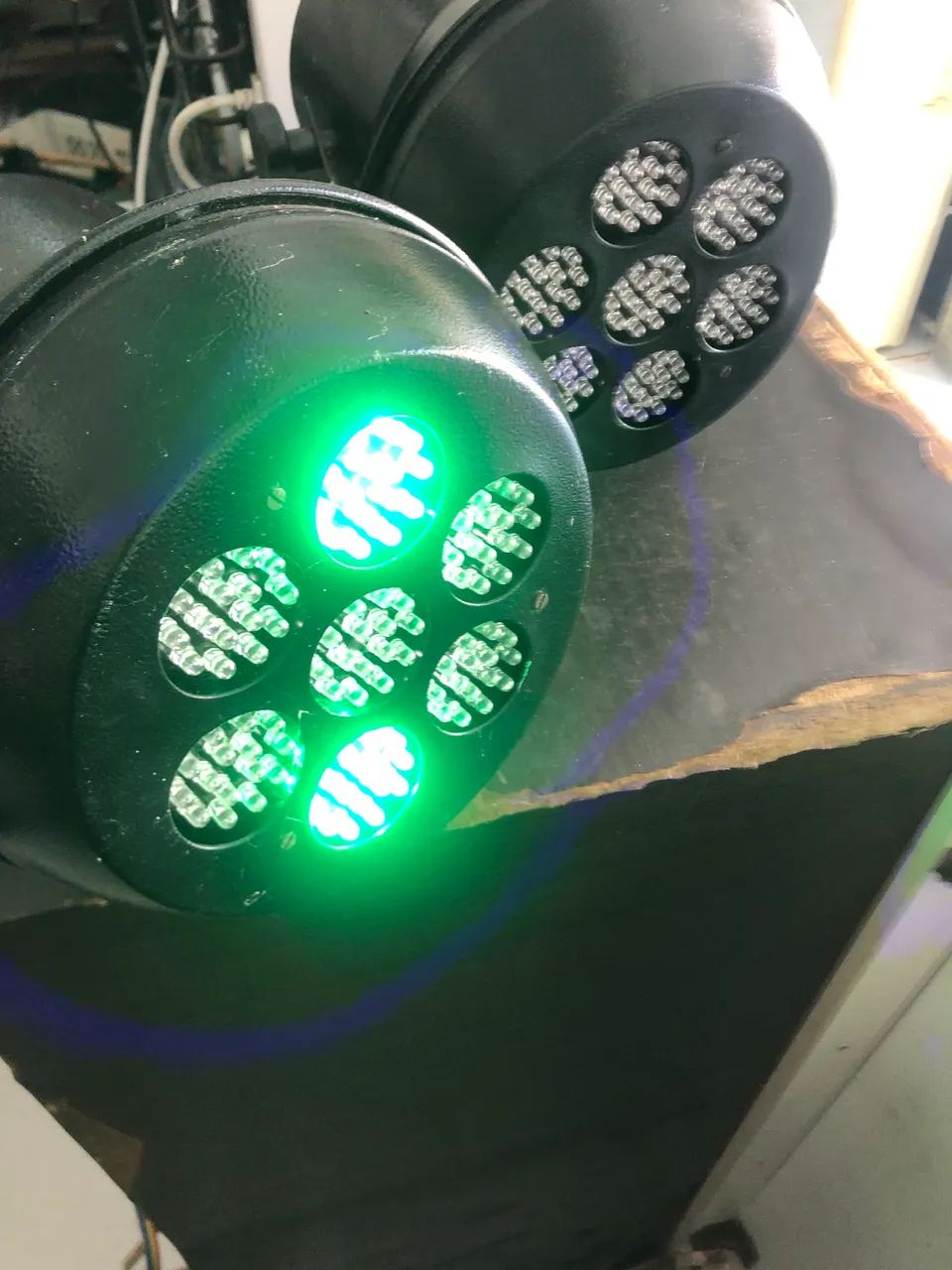 Canhões de luzes com strobo - Foto 2