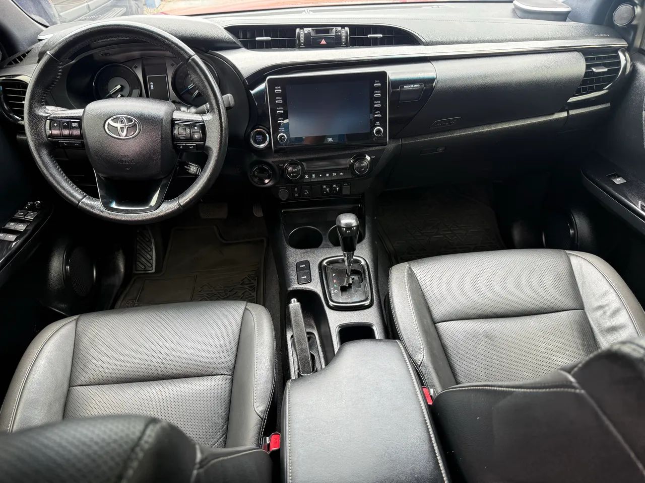 Toyota Hilux CD Conquest 4X4 2.8 Die.aut 2023 - Foto 9
