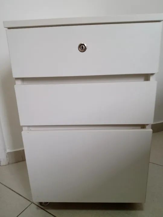 Carrinho auxiliar para consultório  - Foto 3