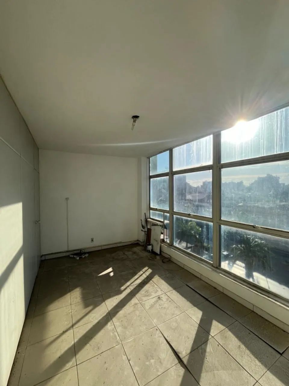Imóvel para venda possui 44 metros quadrados em Centro - Campos dos Goytacazes - RJ