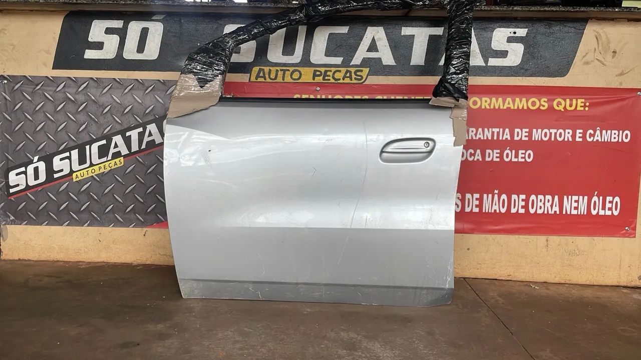 Porta dianteira esquerda spin