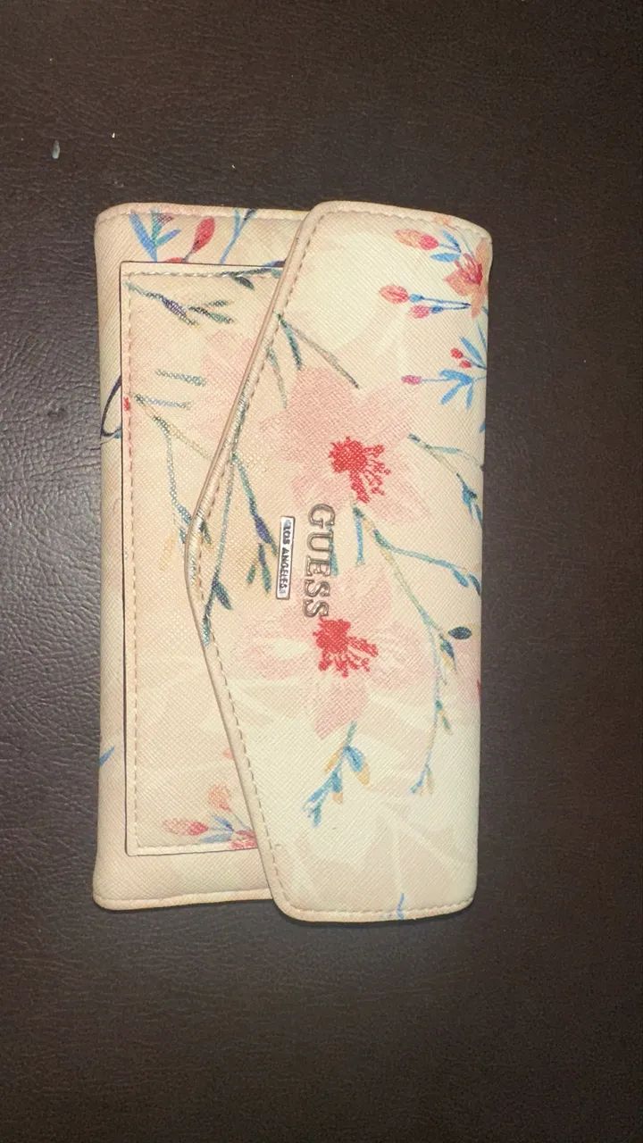 Carteira Guess