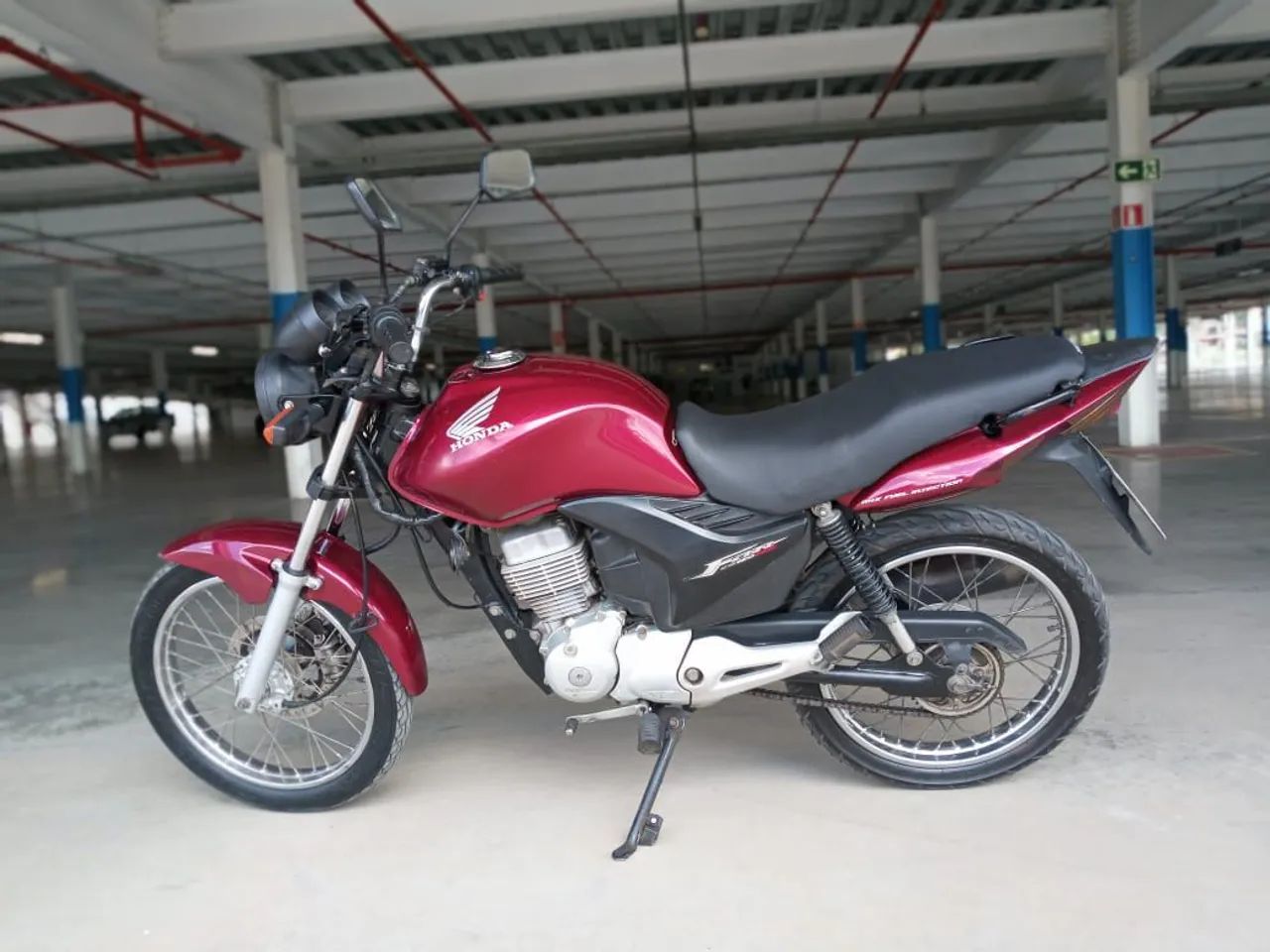 Moto Fan/Titan 150 