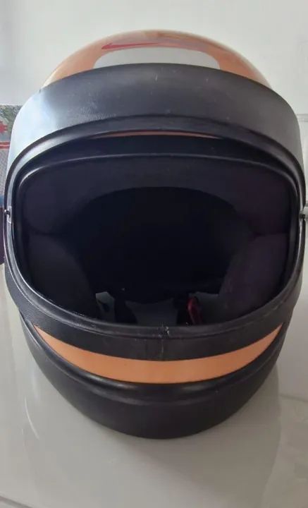 Capa de chuva e capacete  - Foto 5