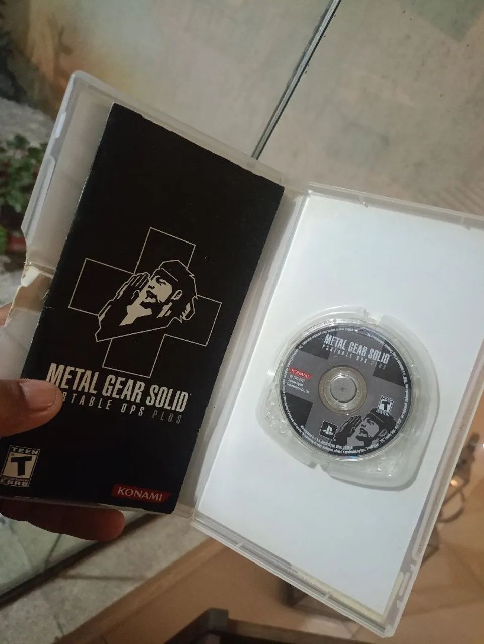 Metal Gear Solid: Portable Ops Plus - PSP - Foto 2