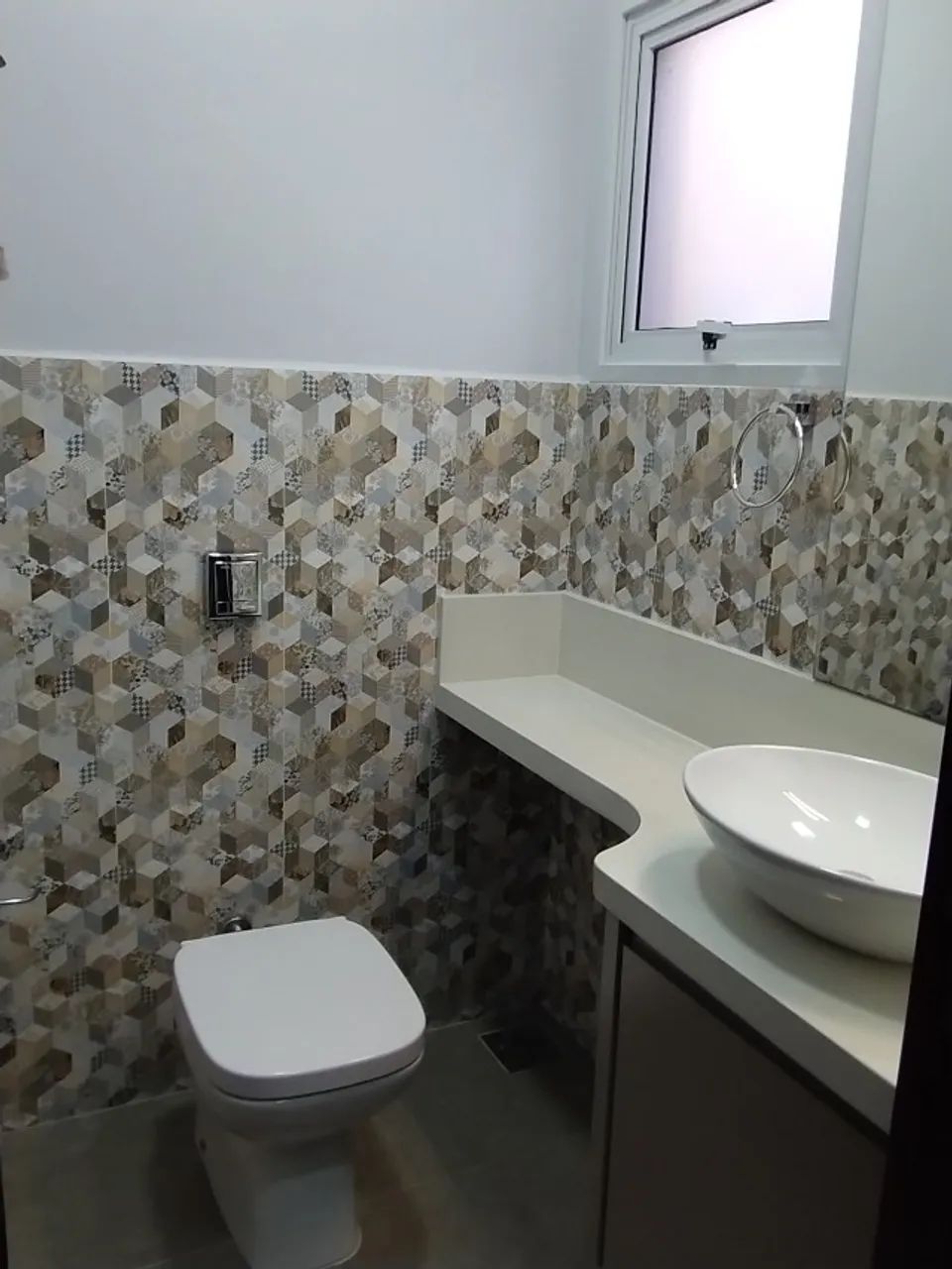Maravilhosa casa em Areias de Baixo, Governador Celso Ramos. NÃO PODE SER FINANCIADA  - Foto 2