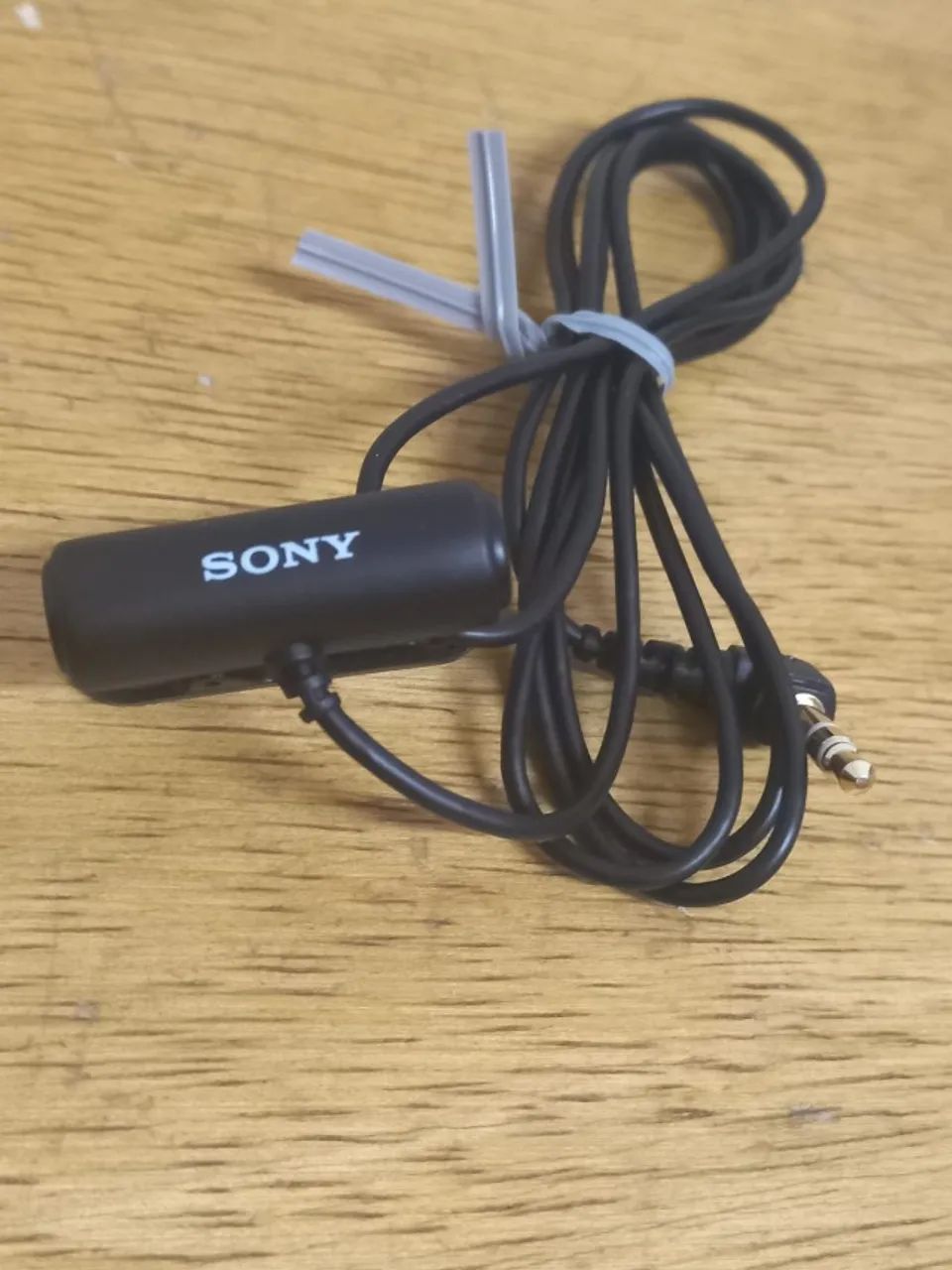 Microfone De Lapela Estéreo Sony Ecm-lv1 Preto - Foto 2