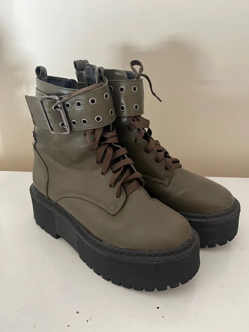 Botas plataforma verde militar