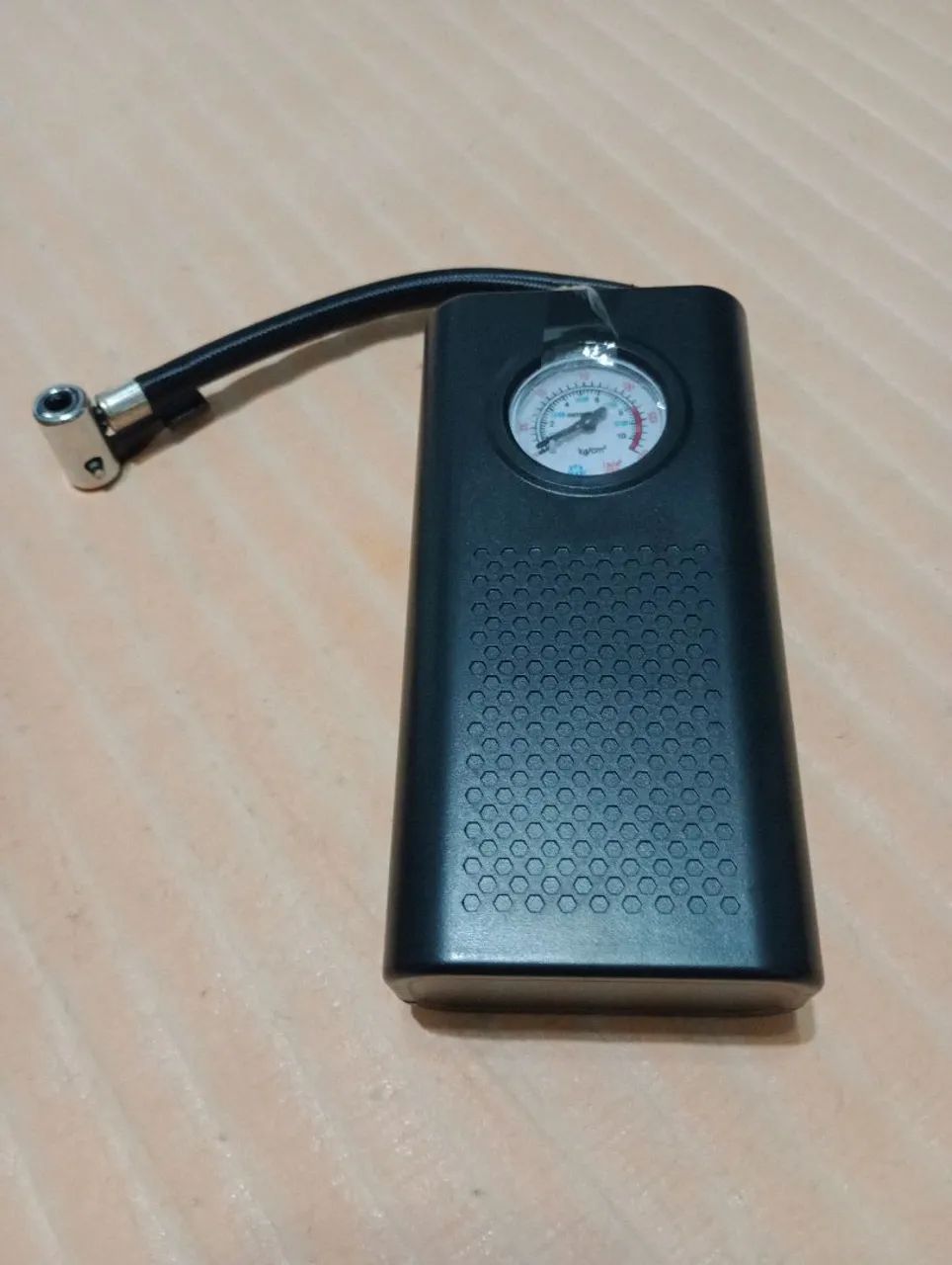 ? Bomba de Encher Pneus Portátil Recarregável - USB Tipo C ?