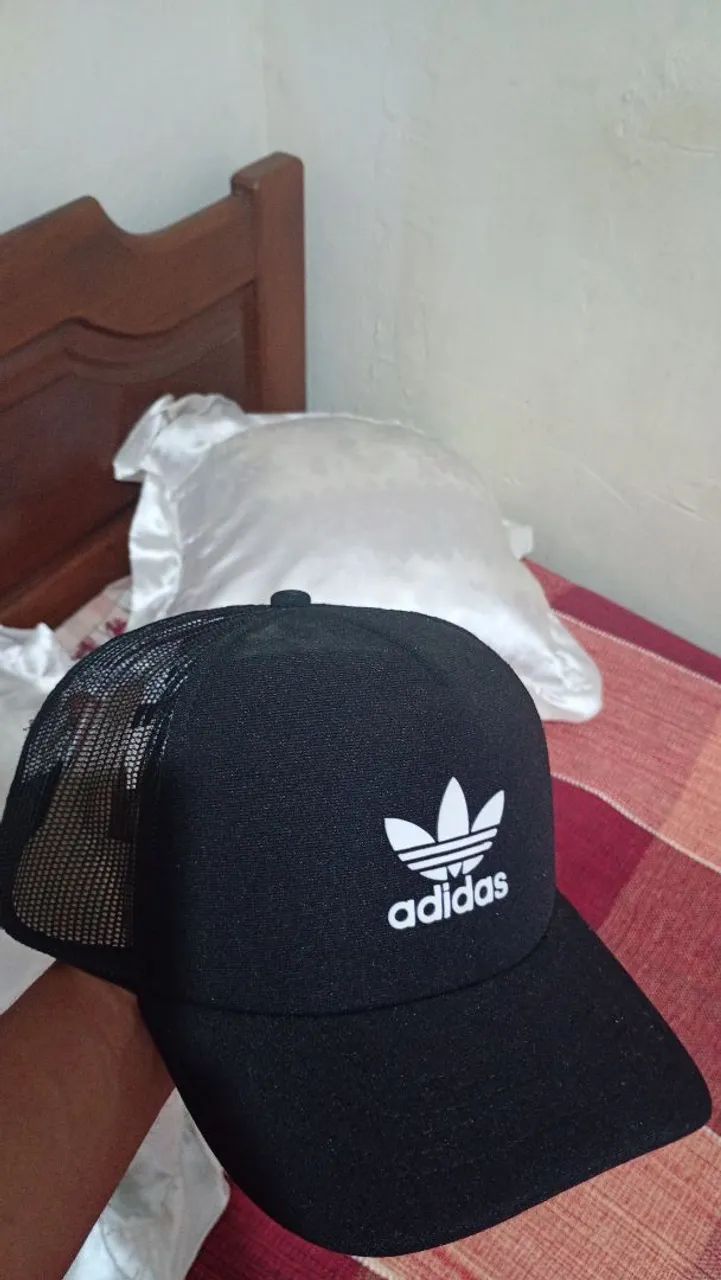 Boné adidas