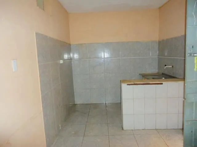 Alugo casa com 1 quarto, no Bonsucesso, próximo ao Atacadão! - Foto 4
