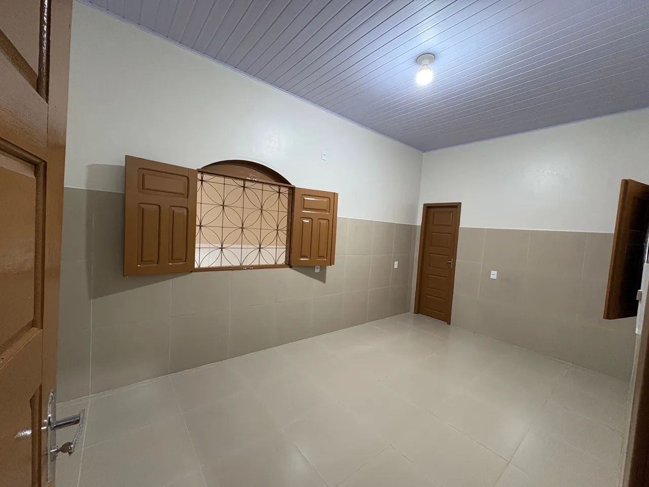 Alugo Casa Recém Reformada 3Quartos - Foto 5