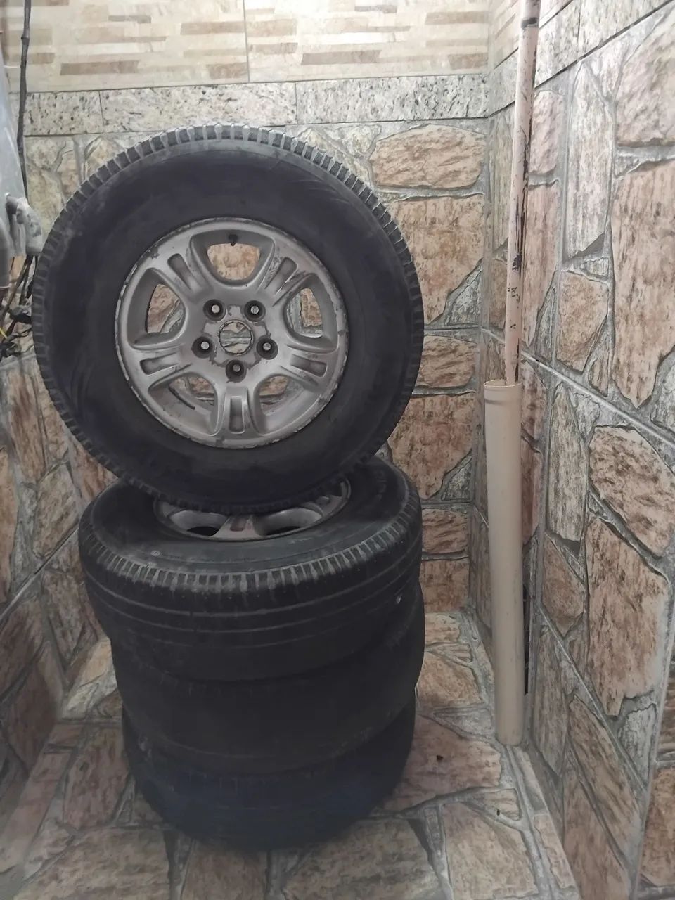Vendo jogo de rodas originais  s10 aro 15  