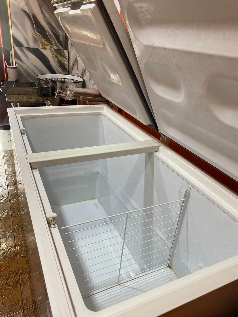 Refrigerador e freezer 2 portas horizontal  - Foto 3