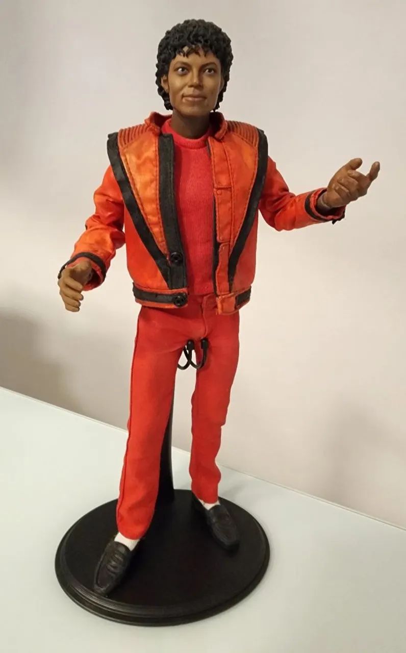 Michael Jackson 1/6 Hot Toys Thriller - Hobbies e coleções - Boa
