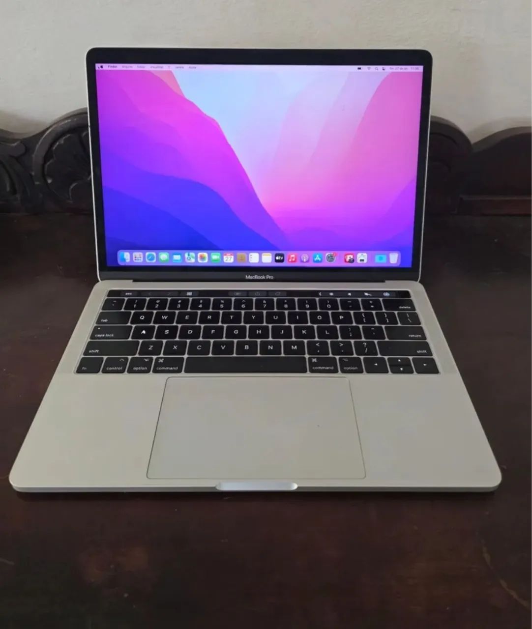 MACBOOK PRO