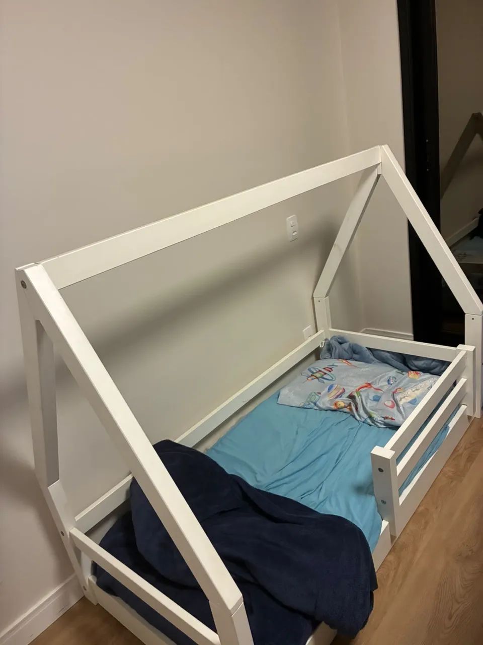 Cama montessoriana infantil + colchão  - Foto 2