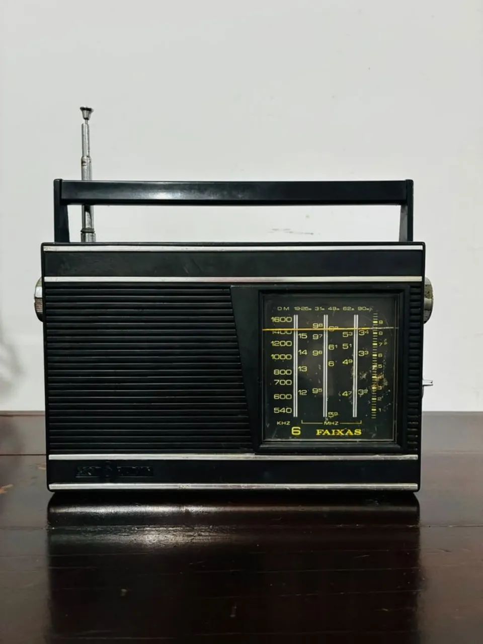 Rádio antigo motorádio