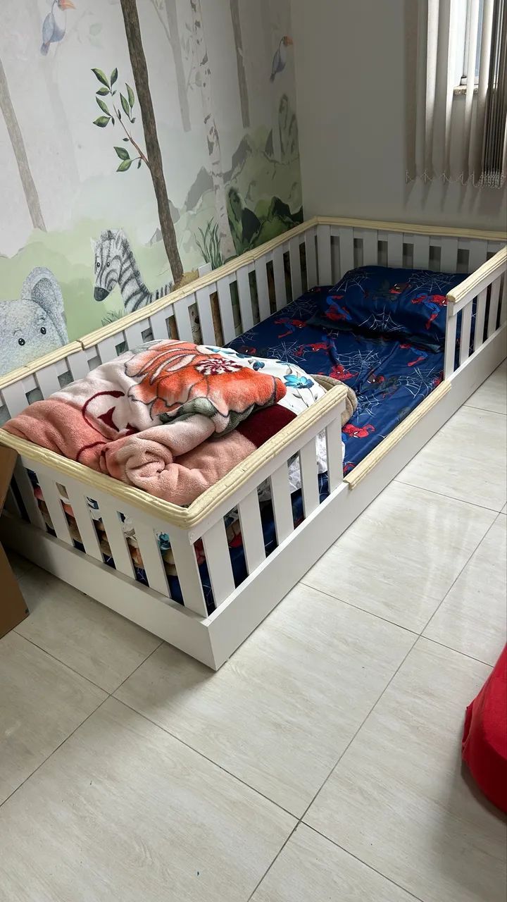 Cama montessoriana solteiro em MDF