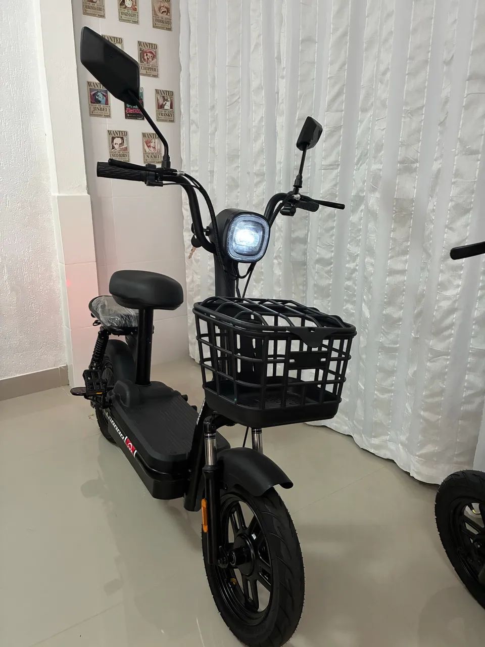 Scooter elétrica 