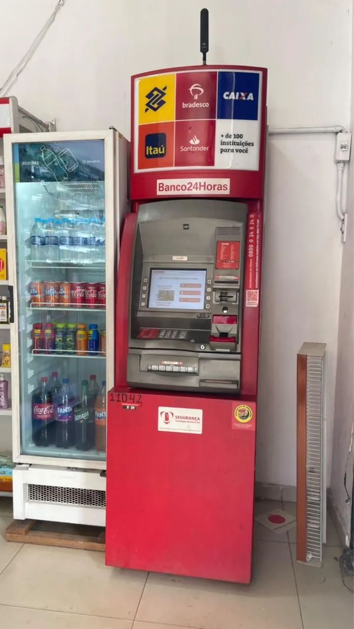 Vendo farmácia com caixa 24hs