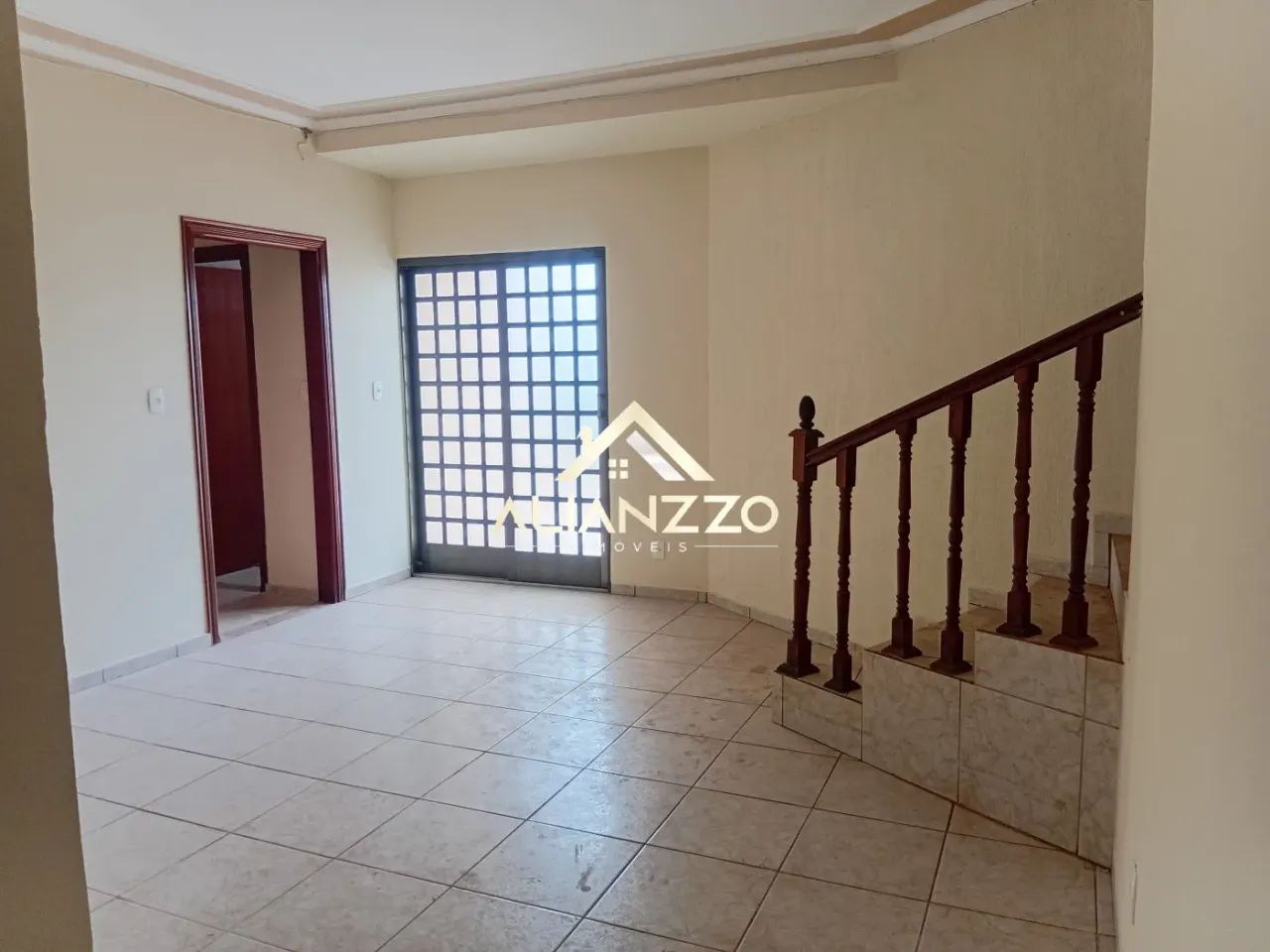 Sobrado Padrão Bairro Sumarézinho em Ribeirão Preto/SP. Alianzzo Imóveis. - Foto 4