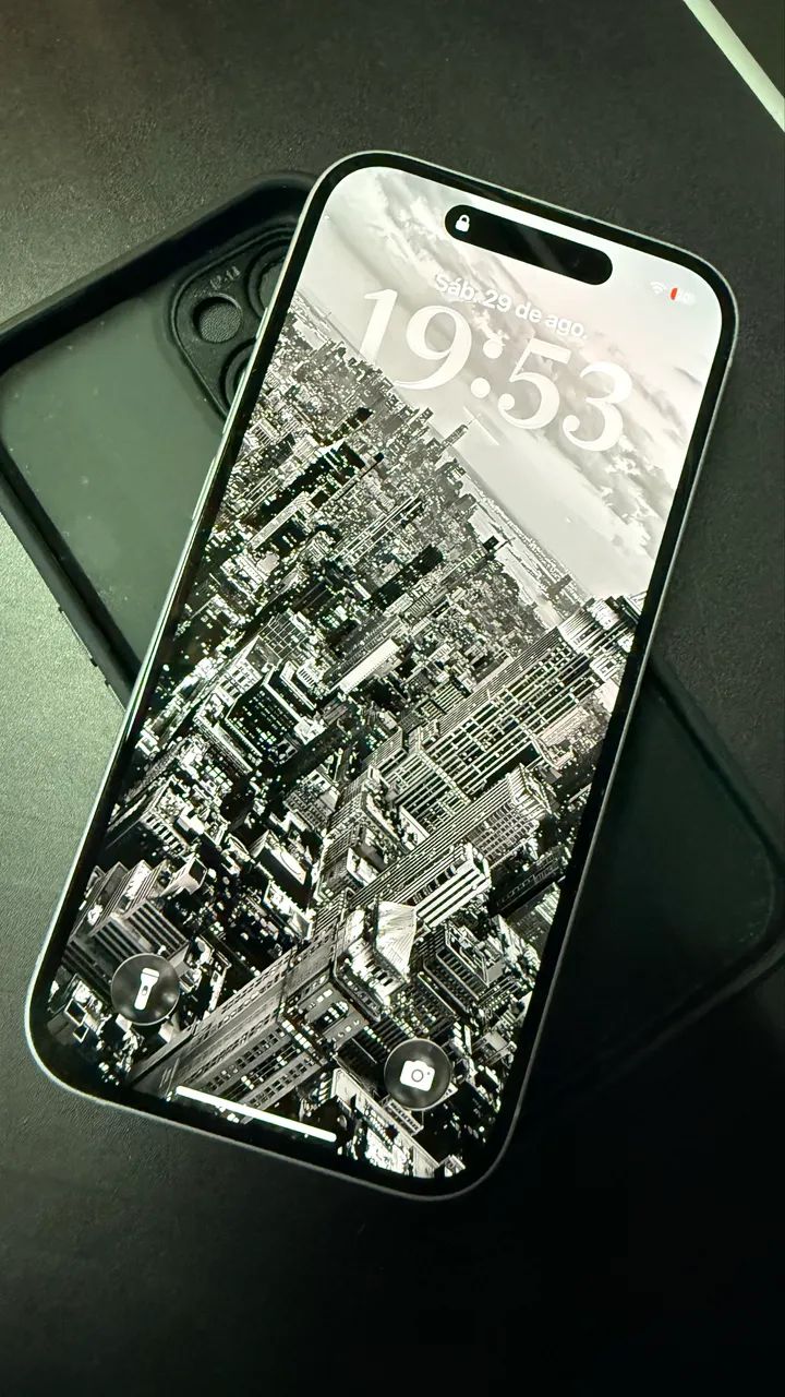 iPhone 15 - 256 GB - Original  - Foto 4