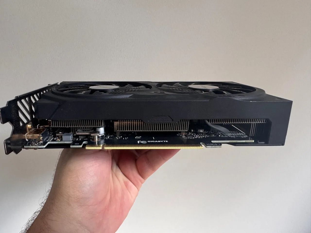 RTX 4060 TI Gigabyte WINDFORCE OC 8gb - Foto 4